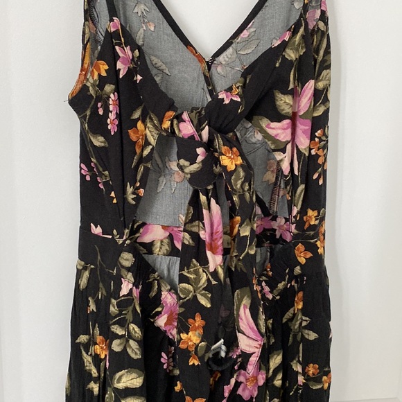 American Eagle Jumpsuit - Picture 3 of 6